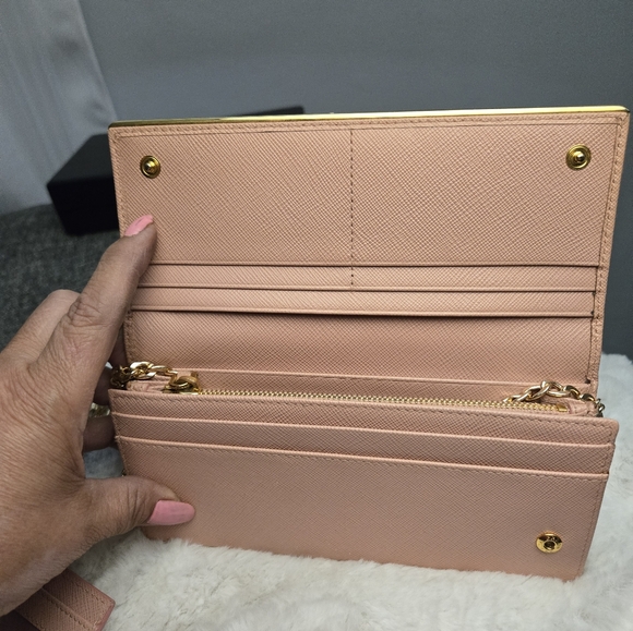 Crossbody bag wallet Authentic - Picture 4 of 15